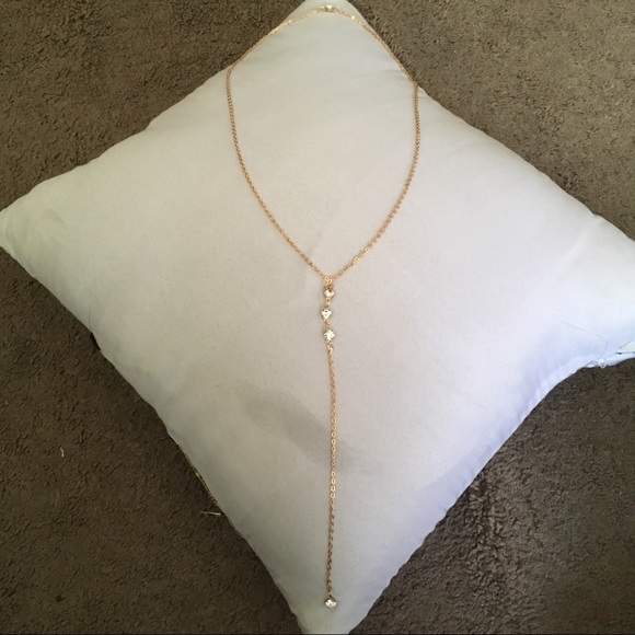 💐3/$20 or 4/$25 💐Gold backdrop necklace - Picture 3 of 7